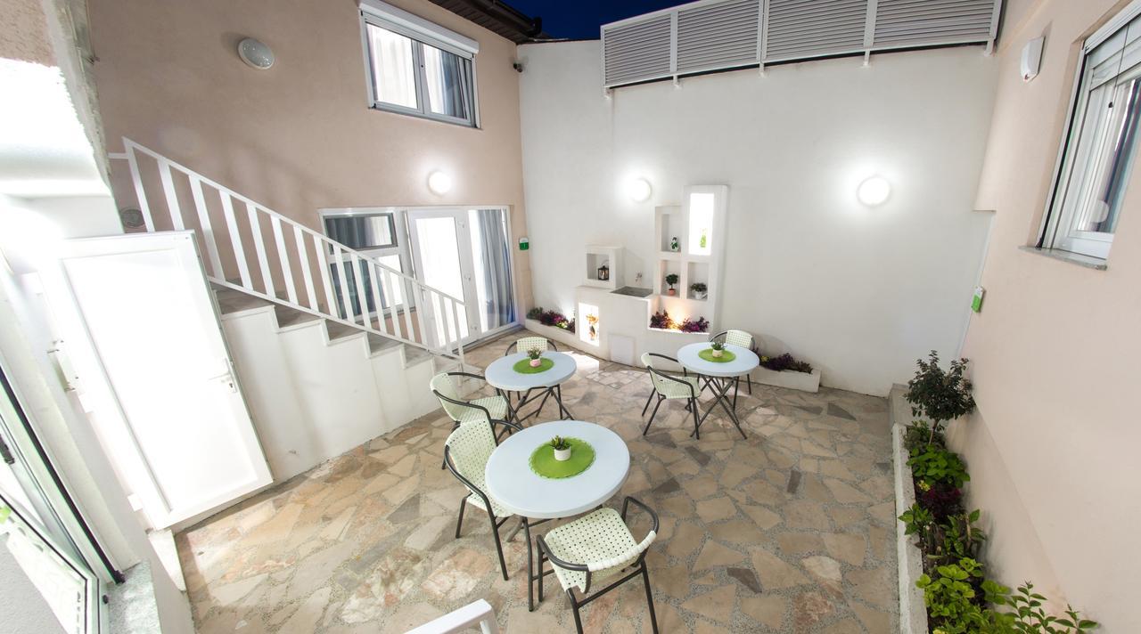 מוסטר Five Rivers Rooms מראה חיצוני תמונה