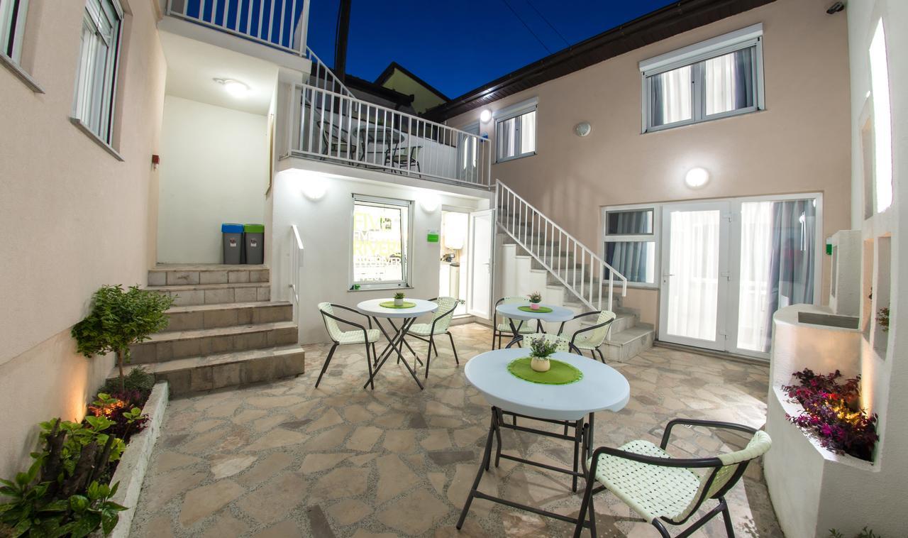 מוסטר Five Rivers Rooms מראה חיצוני תמונה