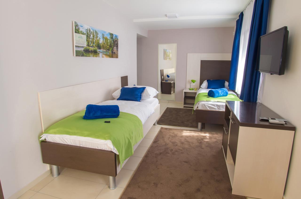 מוסטר Five Rivers Rooms מראה חיצוני תמונה