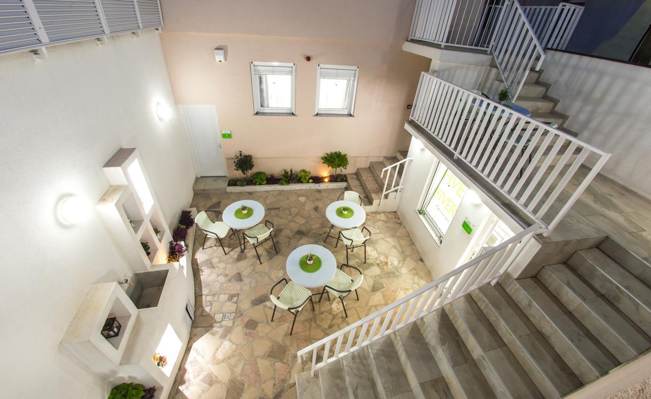 מוסטר Five Rivers Rooms מראה חיצוני תמונה