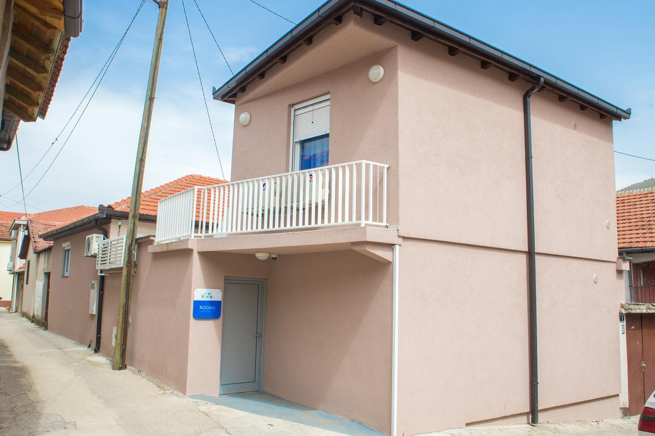 מוסטר Five Rivers Rooms מראה חיצוני תמונה